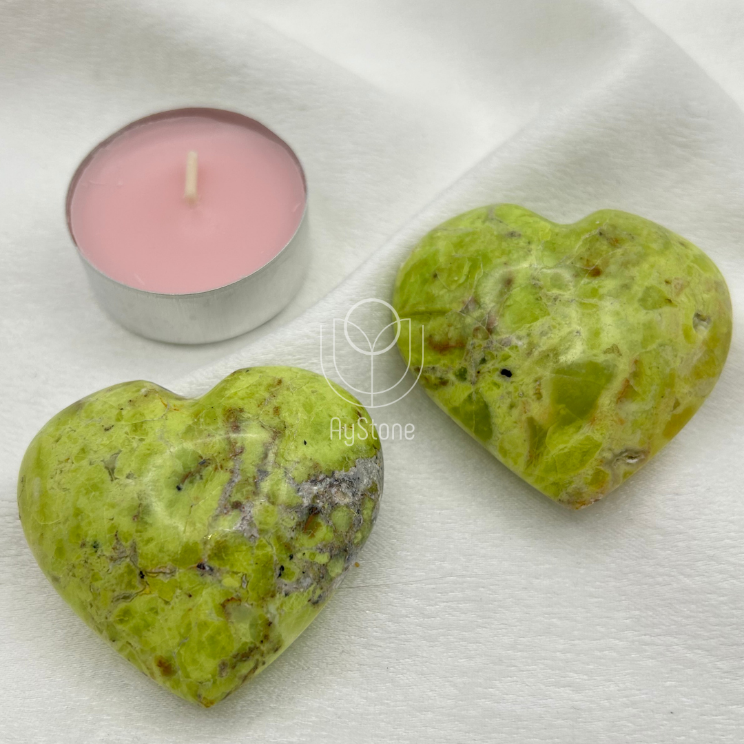 Grüner Opal Herz