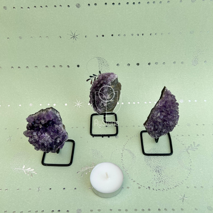 Mini Amethyst auf Metallständer